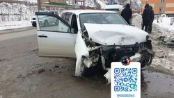 Водитель «японца» получил травмы в аварии на улице Победы в Невельске