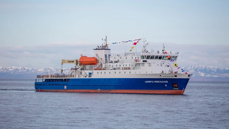 «Адмирал Невельской» повезет пассажиров во второй день июня