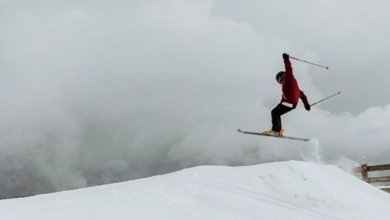 Поле для керлинга и 90-метровый трамплин для прыжков на лыжах построят в Сахалинской области