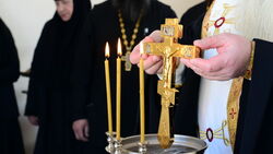 Патриарх Кирилл разрешил сахалинцам благословить яйца, куличи и паски самостоятельно