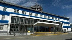 Мужчина упал и серьезно пострадал возле аэропорта Южно-Сахалинска 