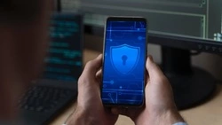 Мошенники начали обманывать россиян при приеме на работу в маркетплейсы