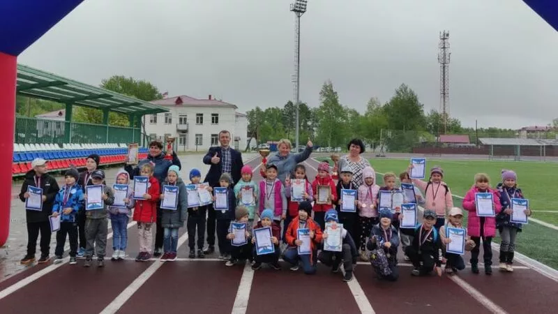 Сахалинские юные спортсмены состязались в комплексе ГТО