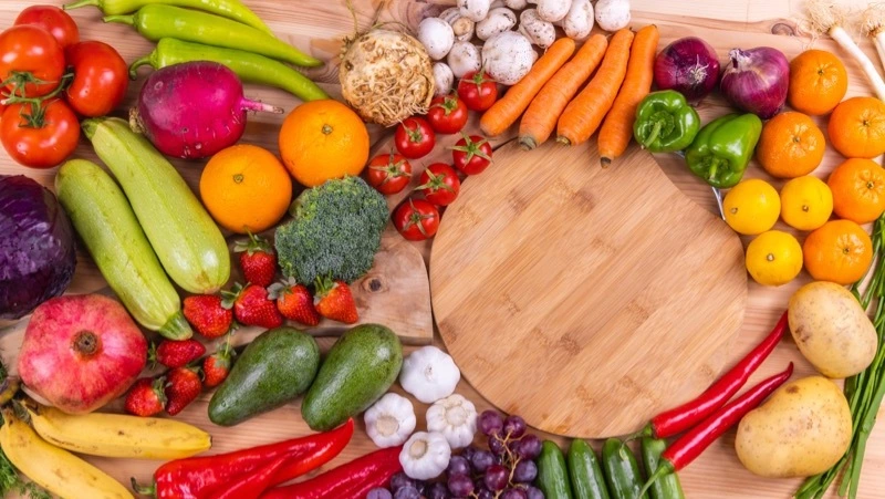 Профилактика кишечных инфекций летом-2023: советы жителям Сахалина и Курил