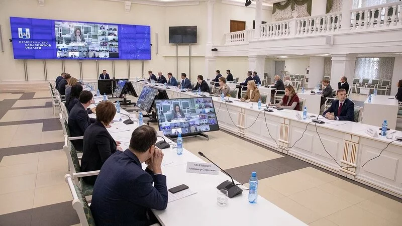 Губернатор призвал мэров и министров показать пример — поставить прививку от COVID-19