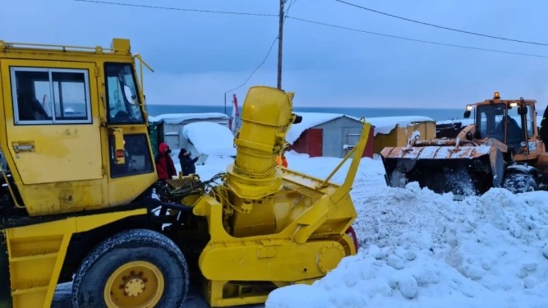 «Мы должны быть готовы к бою»: губернатор отчитал мэра Холмска за медленную уборку снега