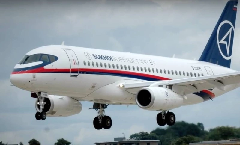 «Ростех» будет самостоятельно производить самолеты SSJ-100