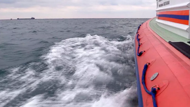 Спасатели не обнаружили людей на найденных плотах судна «Восток»
