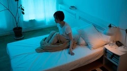 Невролог рассказала, из-за чего возникает сонный паралич