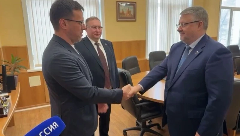 В СахГУ планируют создать трехтомную летопись университета с 1949 года до наших дней