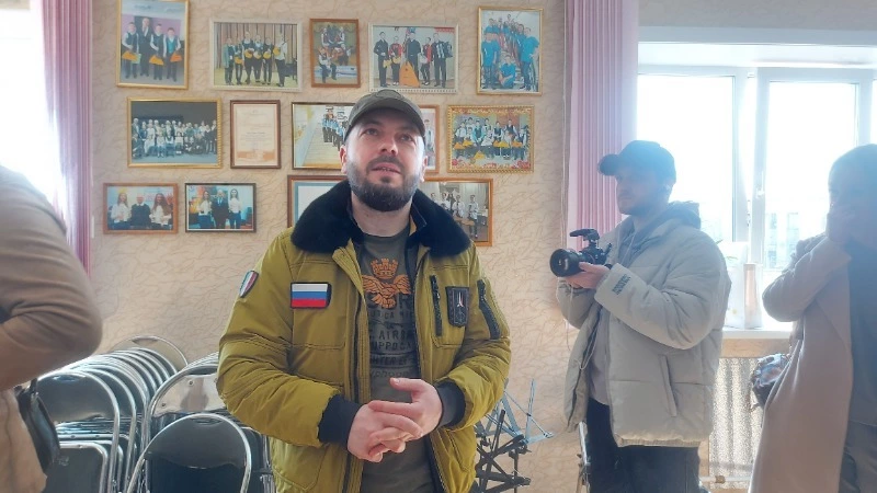 С любовью к малой Родине: эстрадный певец Ярослав Сумишевский приехал в Шахтерск