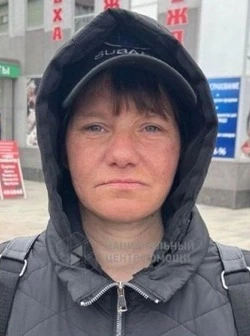 Женщина в черной кожаной куртке пропала в Южно-Сахалинске 