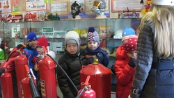 Сахалинские школьники посетили местное отделение ВДПО