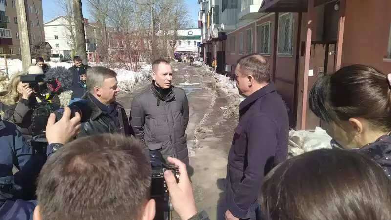 Погорельцы с Сахалинской считают расходы на ремонт и боятся тепловых пушек