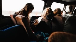 Бесплатный проезд для школьников сделал бизнесмен на юге Сахалина