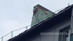 Дымоход и фонарный столб: Поронайск пострадал от ураганного ветра