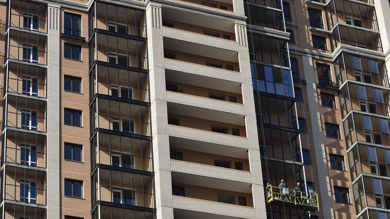 Хуснуллин похвалил Сахалин за работу по расселению аварийного жилья