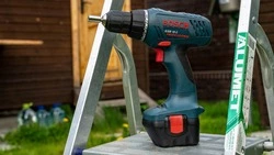 Рабочий, уволенный за пьянство, в отместку украл инструменты со стройки в Южно-Сахалинске