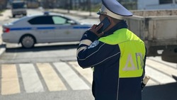 В Южно-Сахалинске инспекторы поймали 33-летнего водителя с поддельными правами