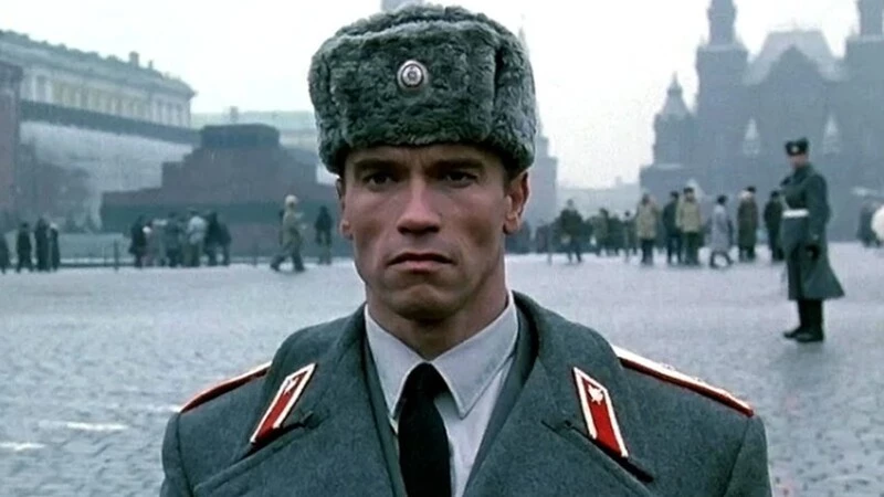 Три ушанки, бензопилы и компотик: что покупают предприятия и службы на Сахалине