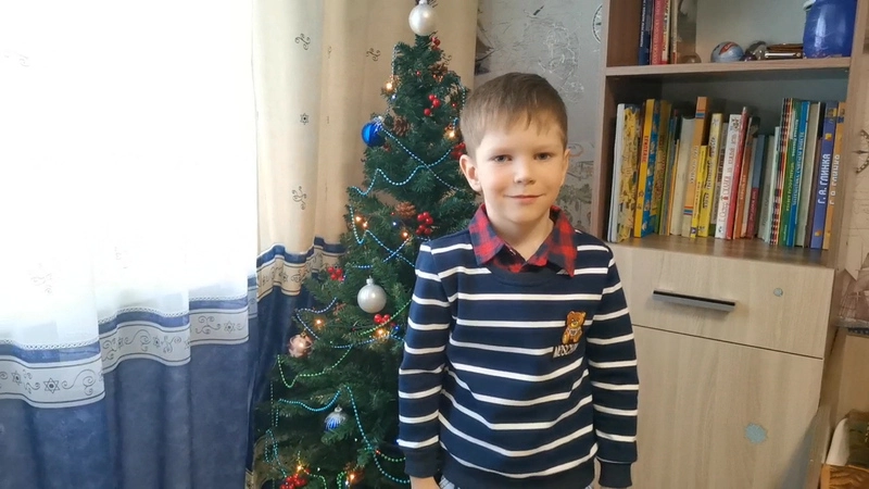 Письмо Деду Морозу: «Аргамак» для Тимура, Botbots для Семена и кольцевая лампа для Яны