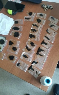 Житель Раздольного попался полиции с крупной партией наркотиков