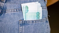 В Александровск-Сахалинском районе мужчина украл 20 тысяч рублей у собутыльника