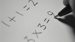 Тест по математике: сможете решить 9 простых примеров?