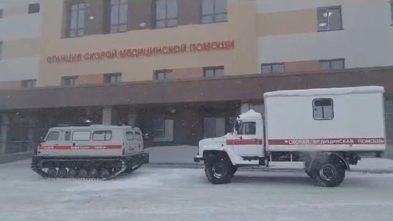 Спецтехника доставила беременную жительницу Сахалина в роддом в условиях циклона