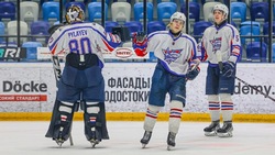 «Сахалинские Акулы» одержали шестую победу подряд в выездной серии чемпионата МХЛ