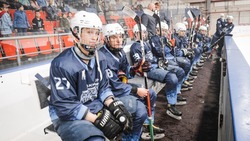 Игроки «Кристалла» сыграют с «Сибирью» на Сахалине в рамках первенства ДФО по хоккею