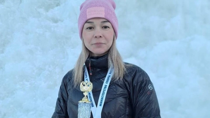 Чемпионка России по ледолазанию Алена Власова погибла от укуса клеща