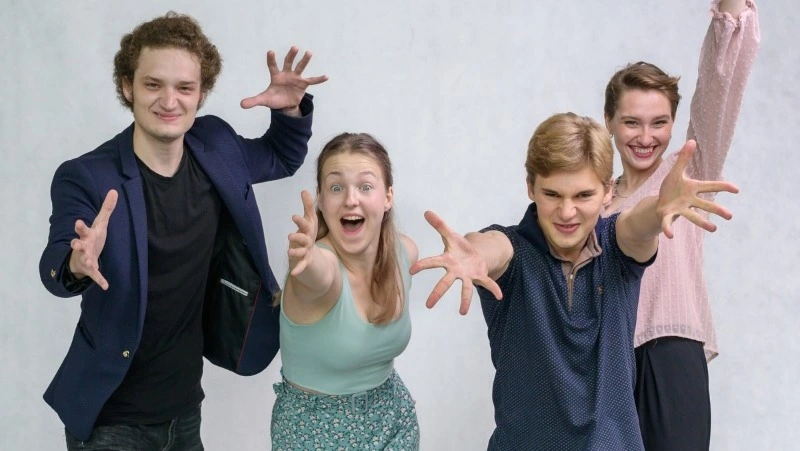 Чехов-центр познакомил жителей Сахалина с новыми артистами