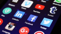 В Госдуме хотят, чтобы органы власти завели аккаунты в соцсетях      