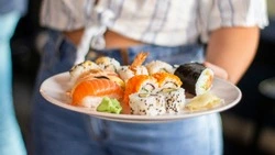 Мошенники ввели новую схему обмана жителей России с доставкой еды