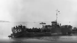 Советский десант подходит к Курилам. На Сахалине японцы потерпели поражение у Котона