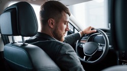 Спрос на водителей и продавцов на Сахалине стал рекордным в 2024 году