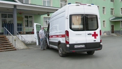 Питьевой водой и продуктами поддержали врачей ковидного госпиталя на юге Сахалина