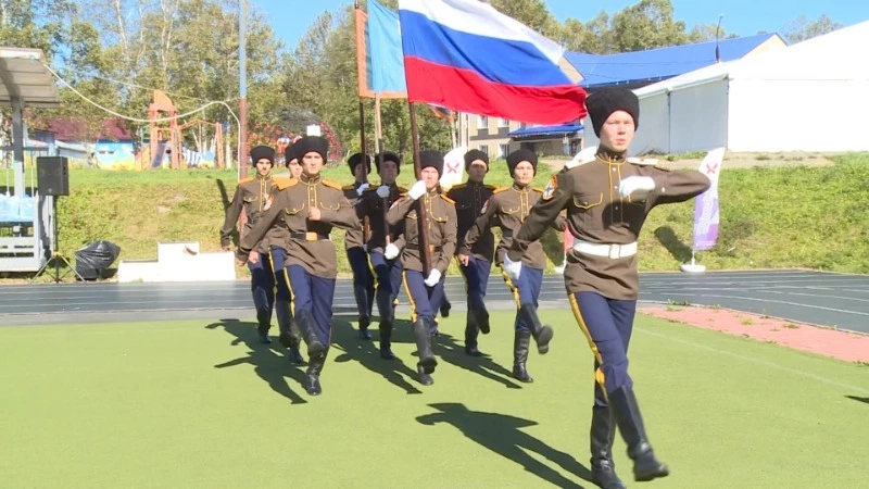 Что такое фланкировка шашкой? И как правильно метать гранаты? В одном строю 03.10.22