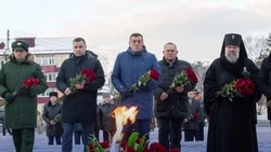 Губернатор Сахалинской области поздравил жителей региона с Днем Неизвестного Солдата