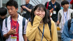 Японские школьники на Сахалине слепят вареники с ягодой и поиграют в пейнтбол