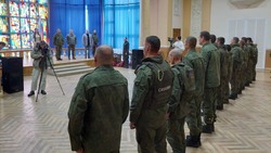 Сахалинским военнослужащим вручили медали за боевые подвиги