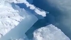 «Звук какой издает!»: сахалинец снял на видео «поющие» ледники
