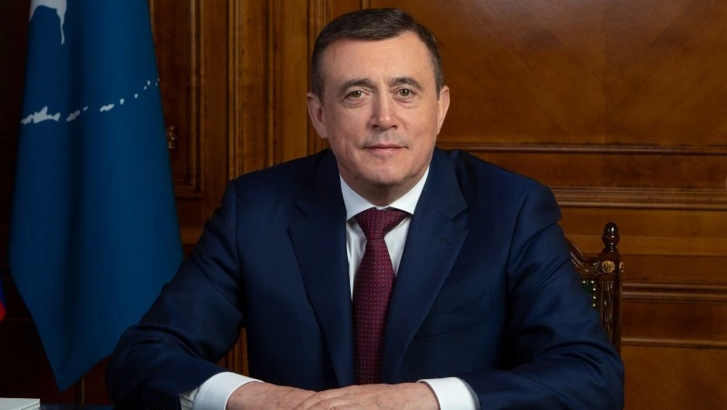 Валерий Лимаренко поздравил сахалинцев и курильчан с Днем защитника Отечества