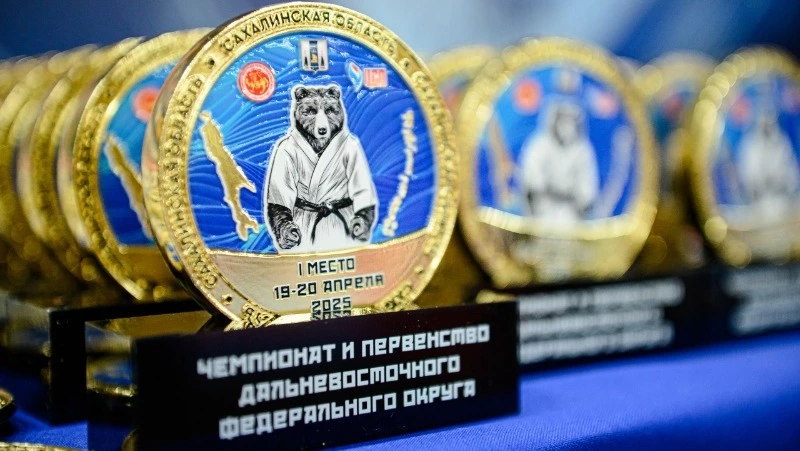 Сахалинские каратисты завоевали почти 190 медалей на чемпионате и первенстве ДФО