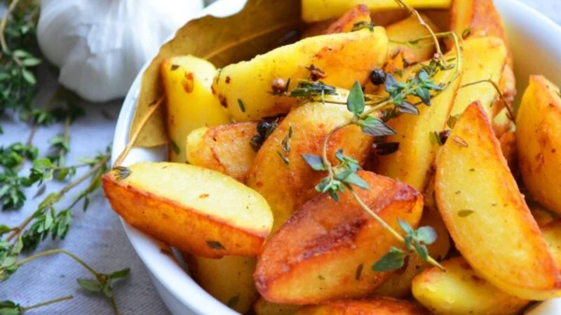 Картошка для актера: Александр Ли поделился с сахалинцами рецептом холостяцкого блюда