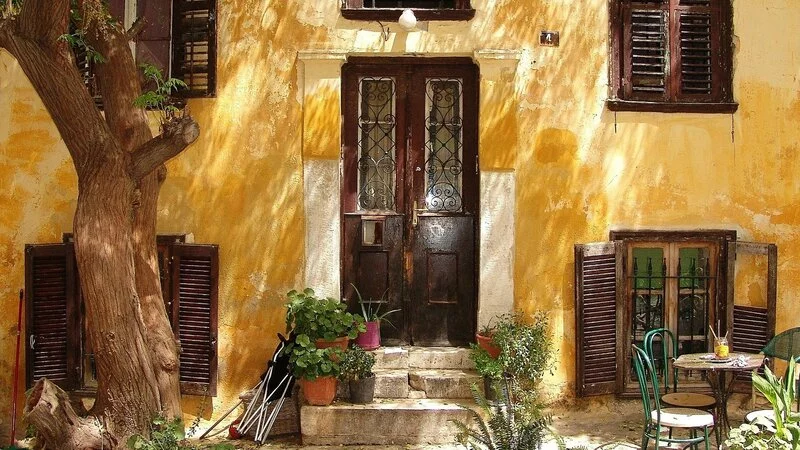 В Холмске проведут конкурс на лучшее праздничное оформление фасадов