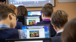 Школьники Южно-Сахалинска получат доступ к лучшим образовательным программам России