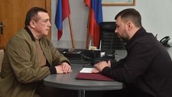 Денис Пушилин и Валерий Лимаренко обсудили сотрудничество и обменялись поздравлениями