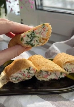 Сахалинский фуд-блогер поделилась рецептом блинных рулетиков с кремовой текстурой